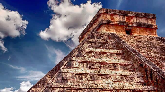 maya-pyramide-mexico